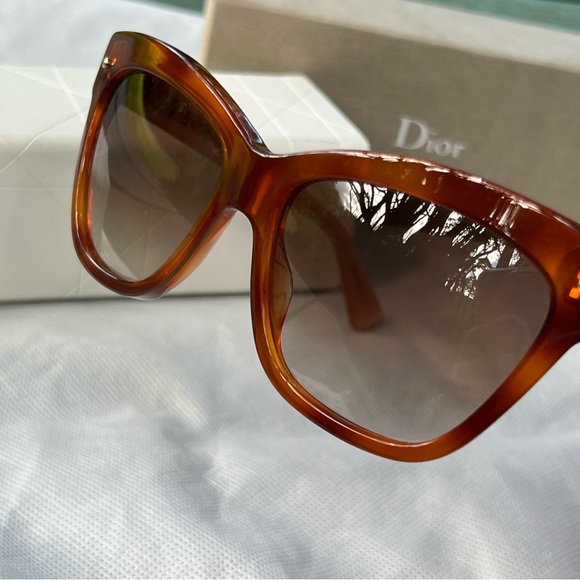 Dior Jupon 2 Light Havana Sunglasses - Picture 1 of 15